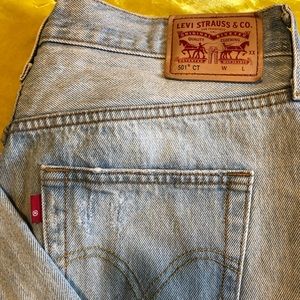 Mid Rise Levi’s 501s Light Wash Distressed